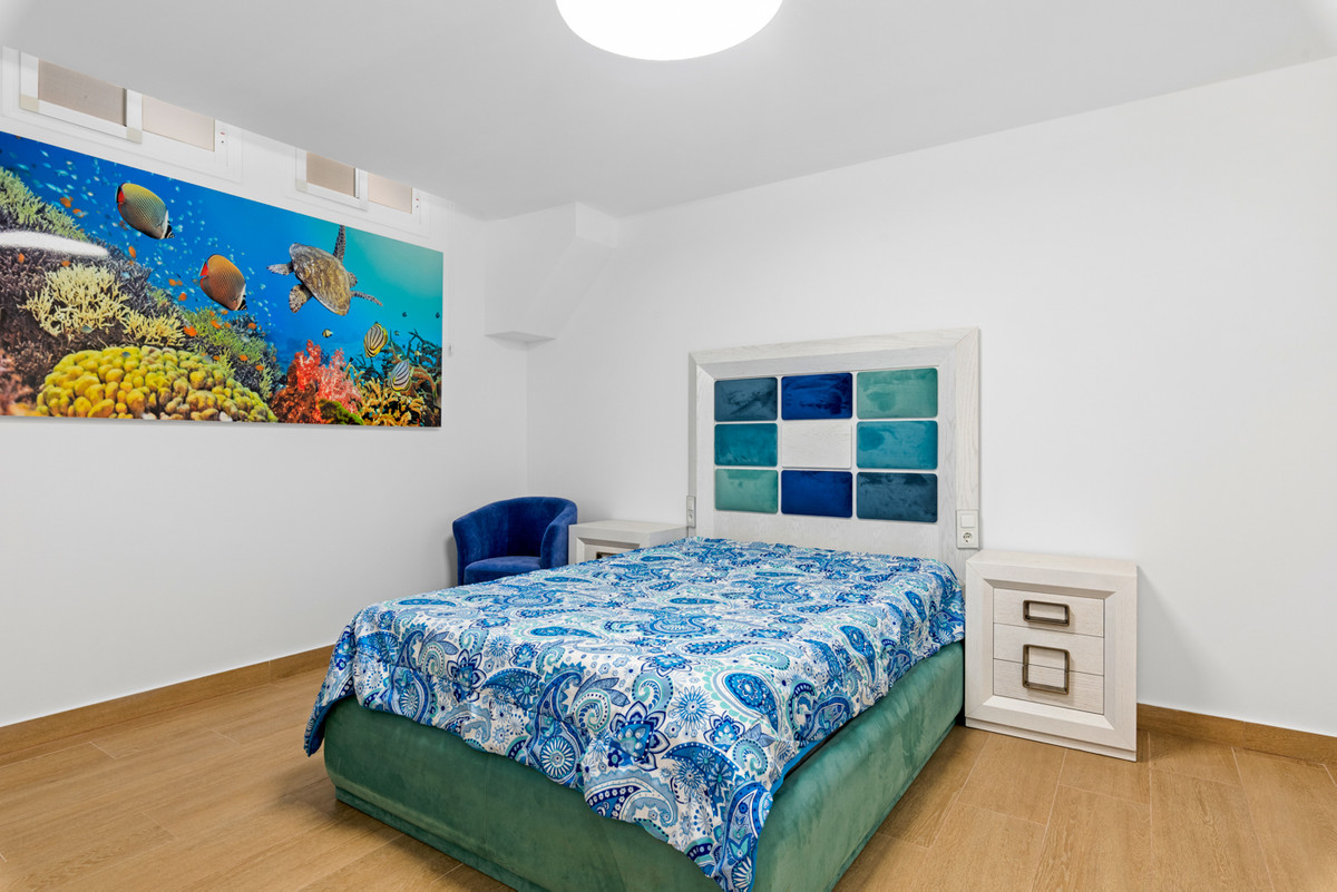 For sale - 5 Bedroom 4 Bathroom House - Detached Villa in San Miguel de Salinas - San Miguel de Salinas Centro  - Alicante