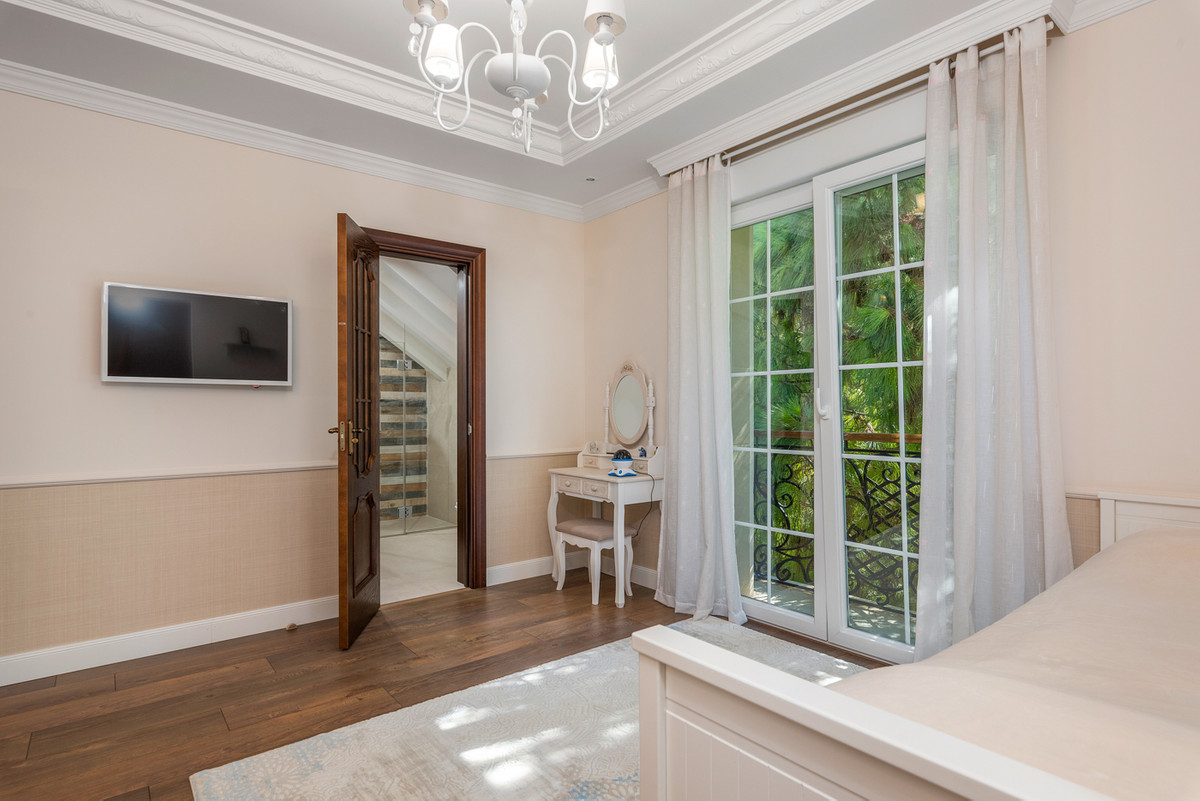 For sale - 5 Bedroom 3 Bathroom House - Detached Villa in Rojales - Dona Pepa  - Alicante