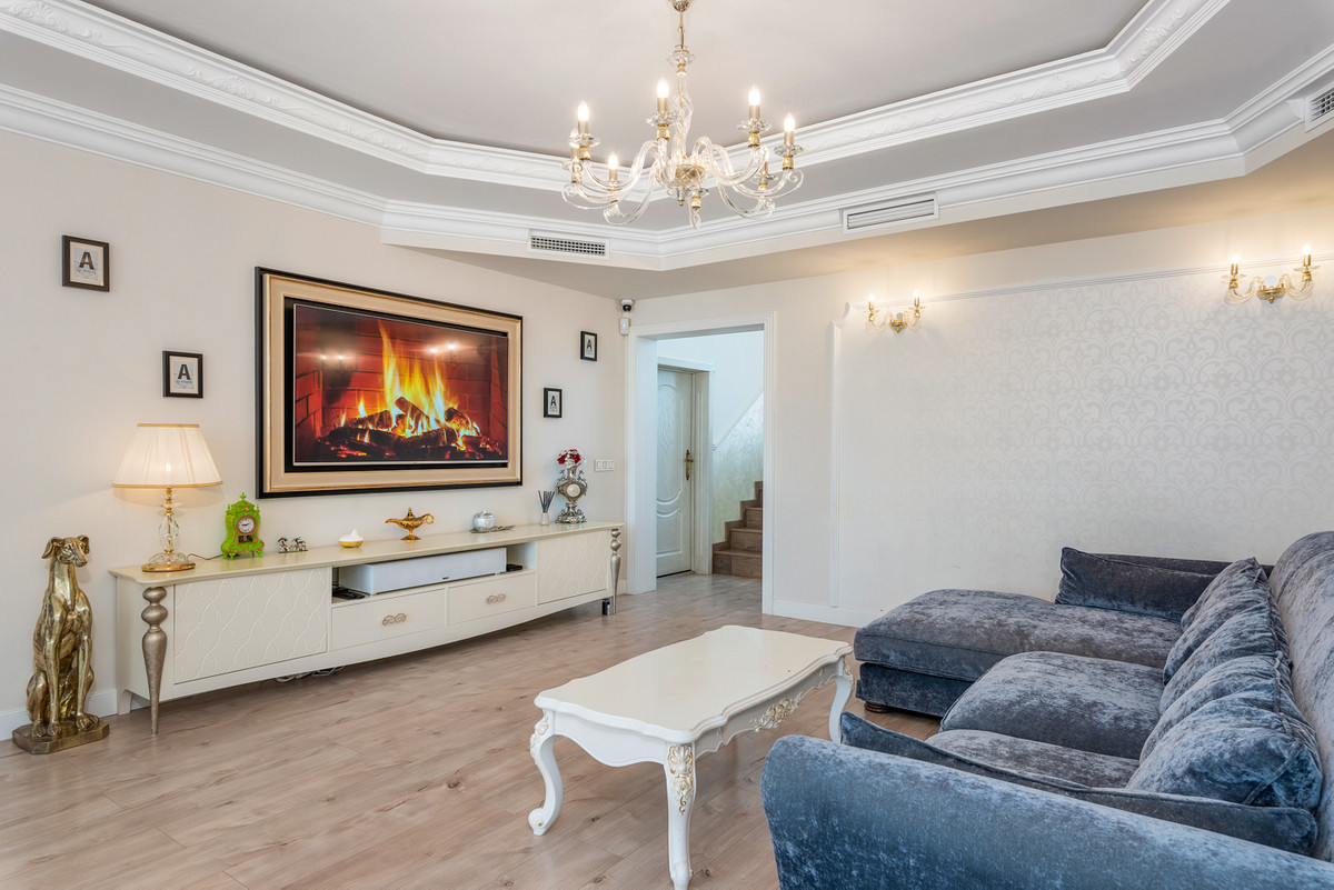 For sale - 5 Bedroom 3 Bathroom House - Detached Villa in Rojales - Dona Pepa  - Alicante