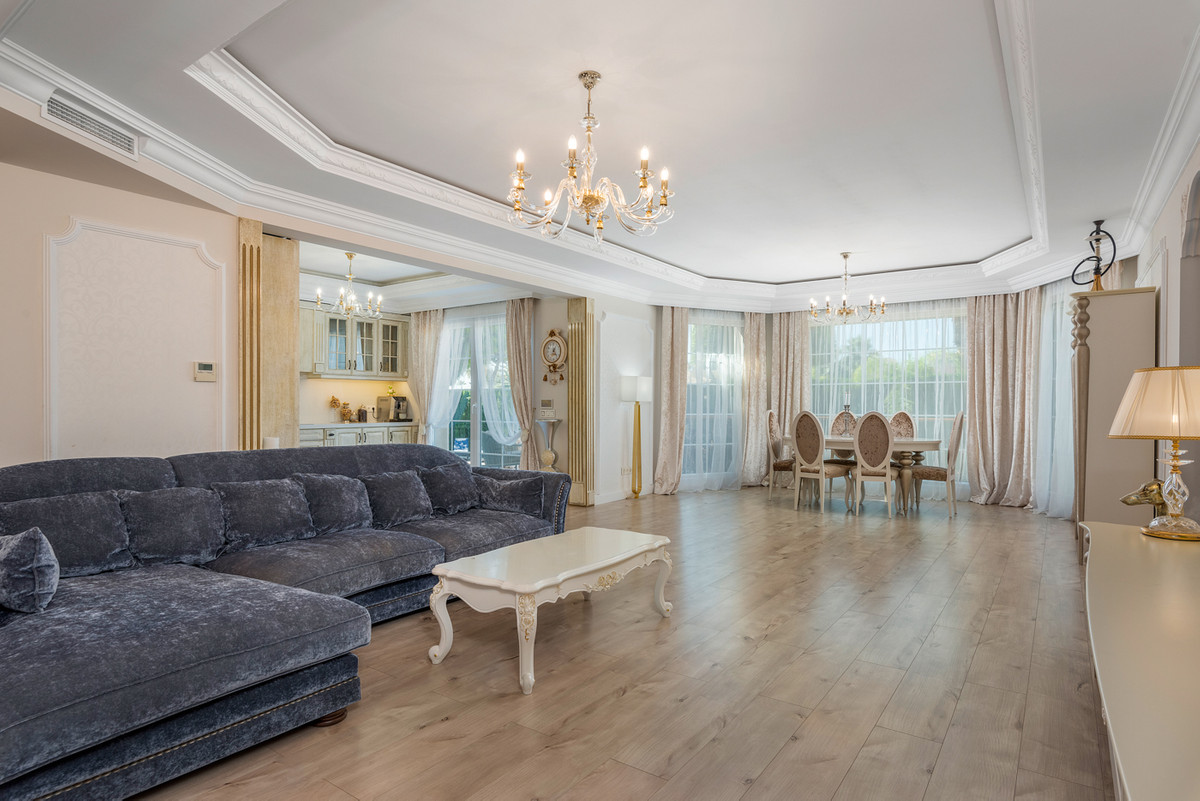 For sale - 5 Bedroom 3 Bathroom House - Detached Villa in Rojales - Dona Pepa  - Alicante