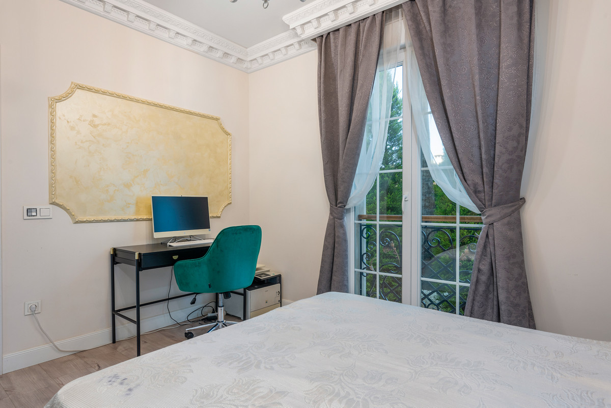 For sale - 5 Bedroom 3 Bathroom House - Detached Villa in Rojales - Dona Pepa  - Alicante