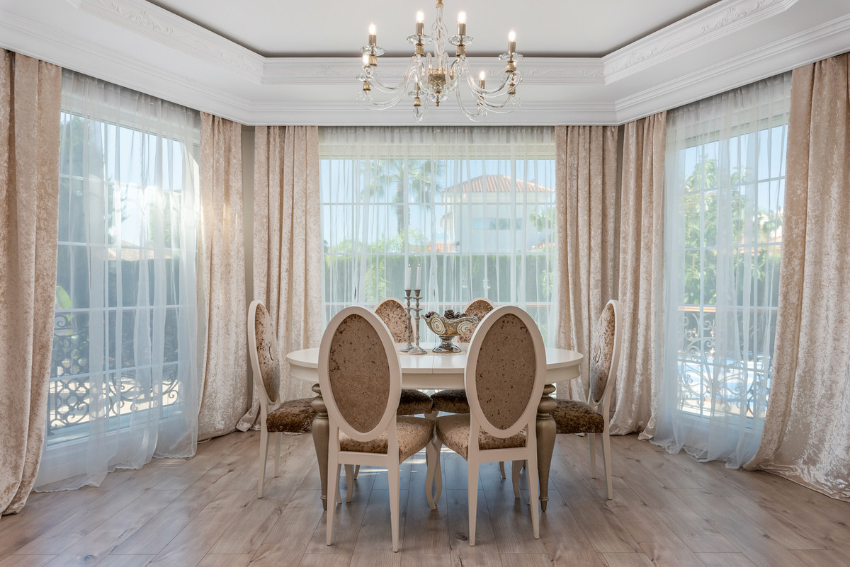 For sale - 5 Bedroom 3 Bathroom House - Detached Villa in Rojales - Dona Pepa  - Alicante