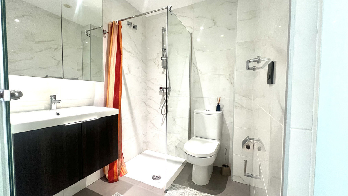 For sale - 2 Bedroom 2 Bathroom Apartment - Ground Floor Apartment in Orihuela - La Zenia  - Alicante