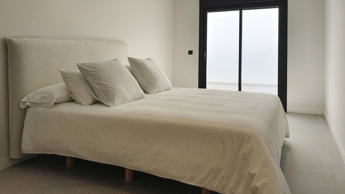 For sale - 4 Bedroom 3 Bathroom House - Detached Villa in Rojales - Ciudad Quesada  - Alicante