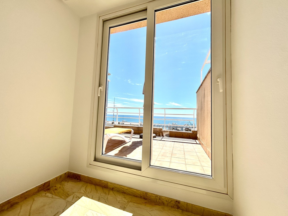 For sale - 3 Bedroom 3 Bathroom House - Townhouse in Orihuela - Cabo Roig  - Alicante