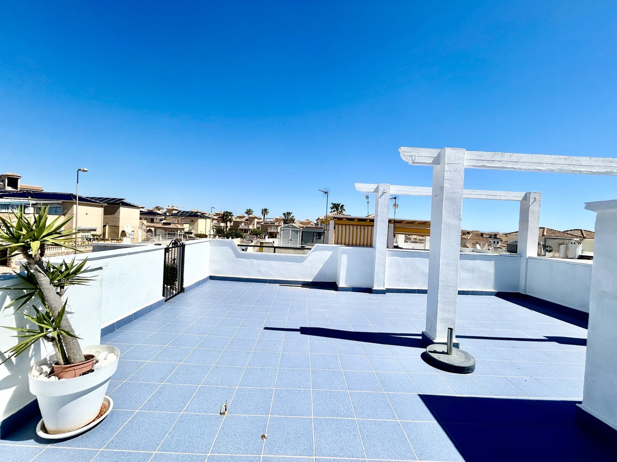 For sale - 2 Bedroom 1 Bathroom House - Townhouse in Orihuela - Punta Prima  - Alicante