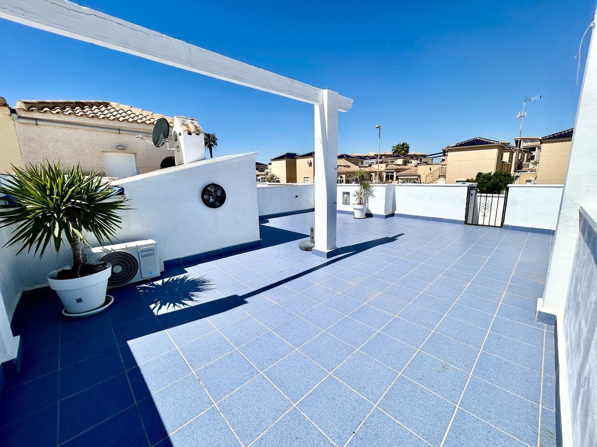 For sale - 2 Bedroom 1 Bathroom House - Townhouse in Orihuela - Punta Prima  - Alicante