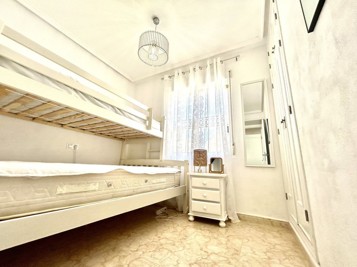 For sale - 2 Bedroom 1 Bathroom House - Townhouse in Orihuela - Punta Prima  - Alicante