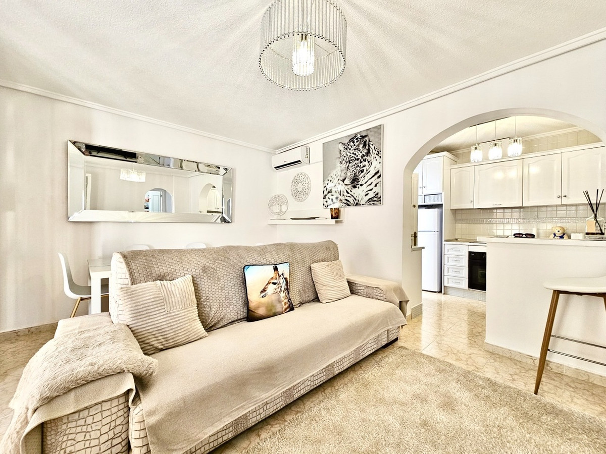 For sale - 2 Bedroom 1 Bathroom House - Townhouse in Orihuela - Punta Prima  - Alicante