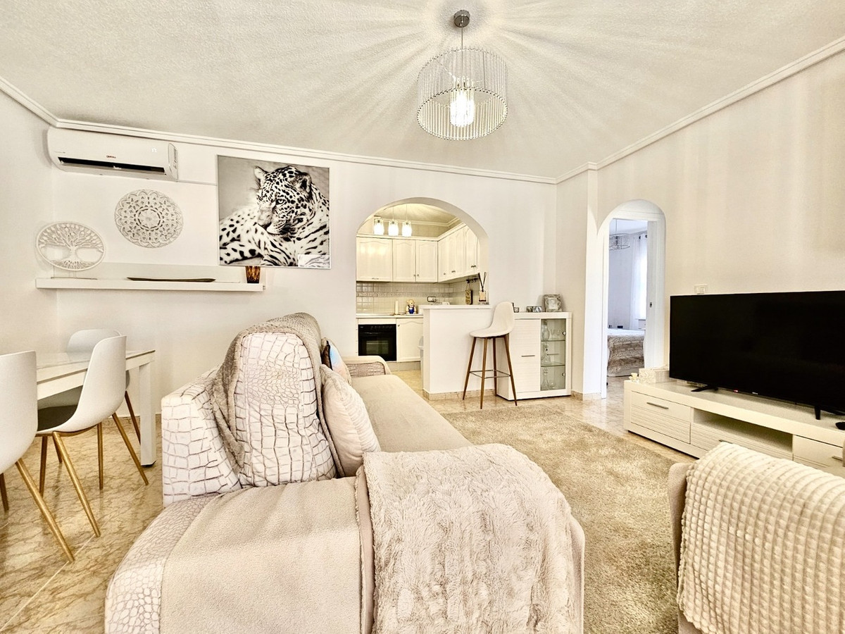 For sale - 2 Bedroom 1 Bathroom House - Townhouse in Orihuela - Punta Prima  - Alicante