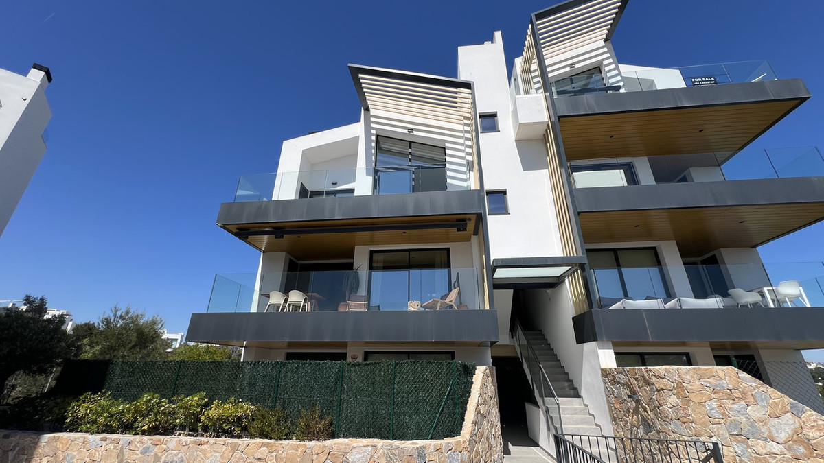 For sale - 2 Bedroom 2 Bathroom Apartment - Middle Floor Apartment in Orihuela - Las Colinas Golf  - Alicante