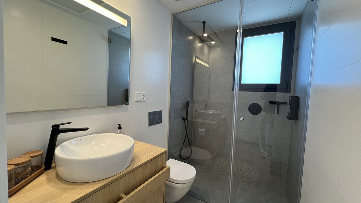 For sale - 2 Bedroom 2 Bathroom Apartment - Middle Floor Apartment in Orihuela - Las Colinas Golf  - Alicante