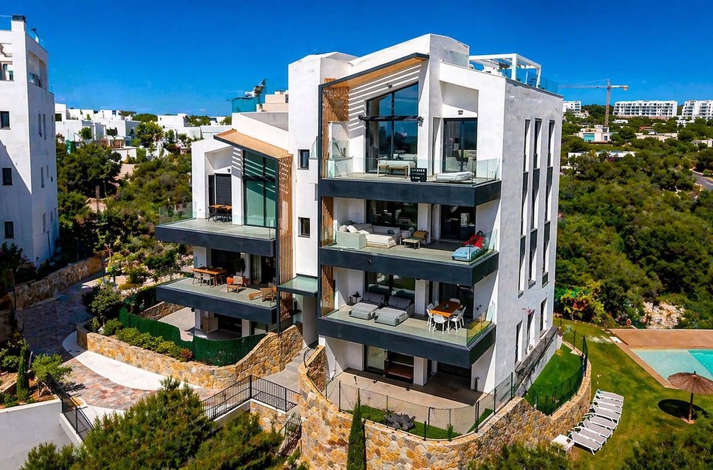 2 Bedroom 2 Bathroom Apartment - Middle Floor Apartment in Orihuela