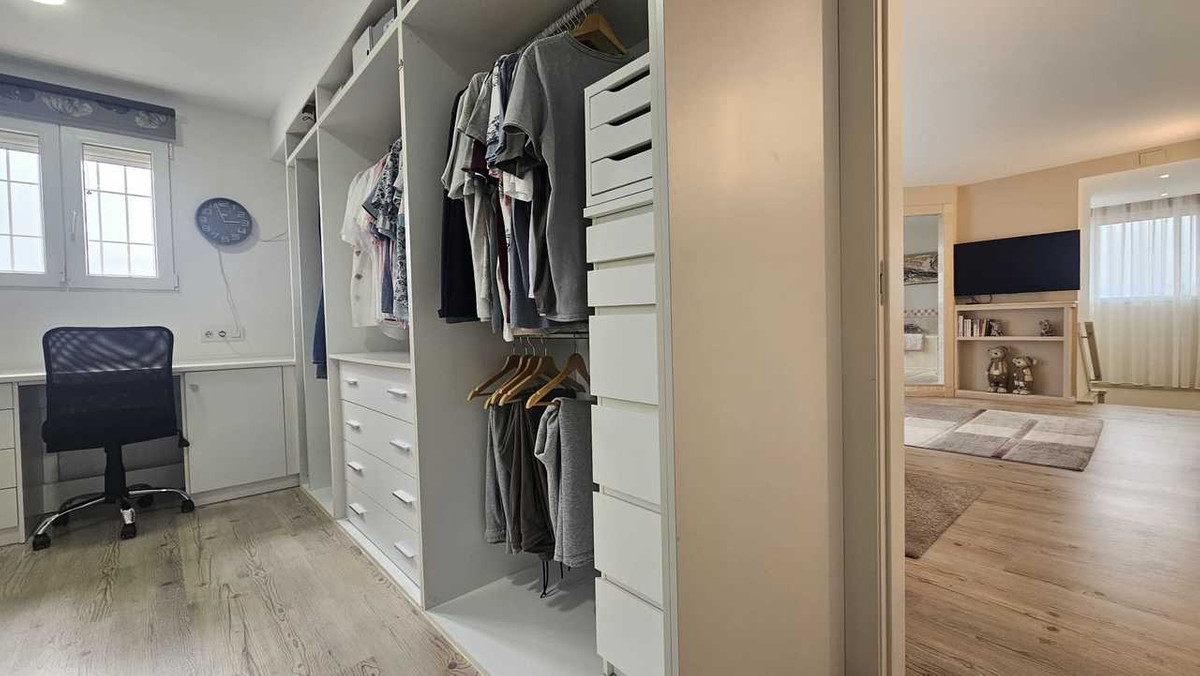 For sale - 4 Bedroom 3 Bathroom House - Detached Villa in Orihuela - Torremendo  - Alicante