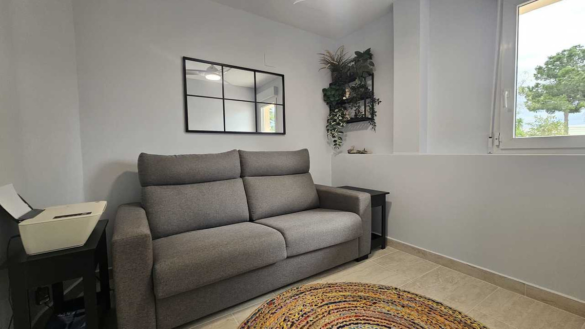 For sale - 4 Bedroom 3 Bathroom House - Detached Villa in Orihuela - Torremendo  - Alicante