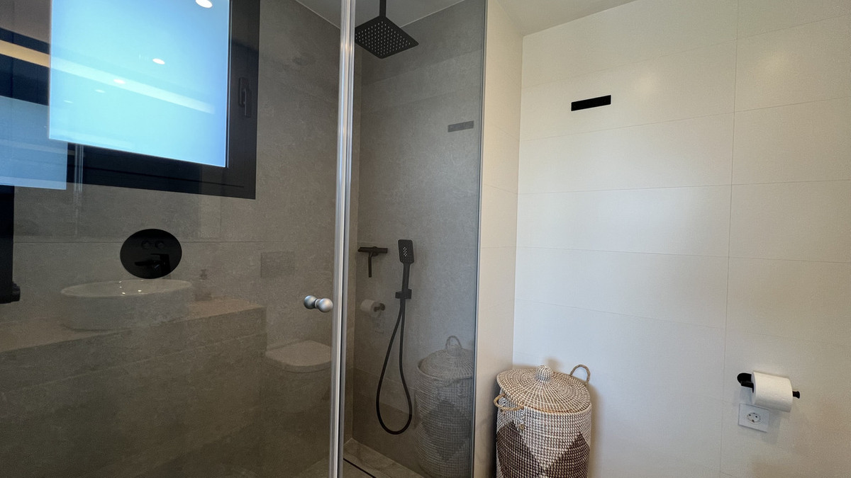 For sale - 2 Bedroom 2 Bathroom Apartment - Middle Floor Apartment in Orihuela - Las Colinas Golf  - Alicante