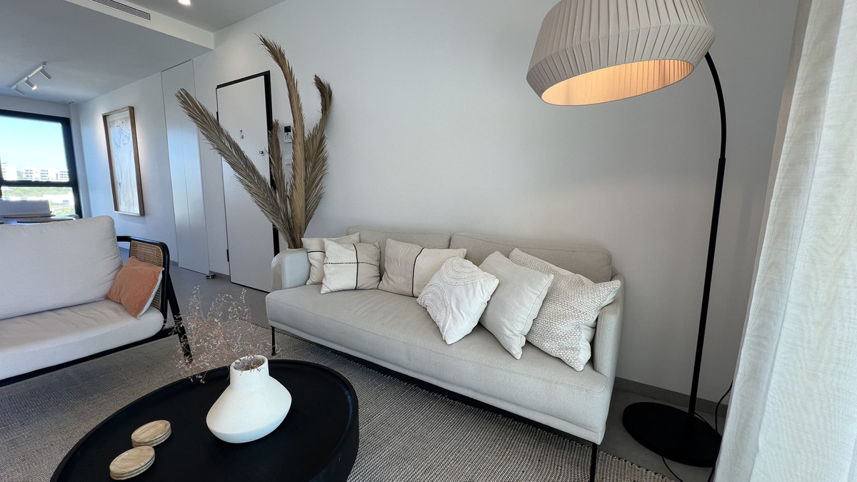 For sale - 2 Bedroom 2 Bathroom Apartment - Middle Floor Apartment in Orihuela - Las Colinas Golf  - Alicante