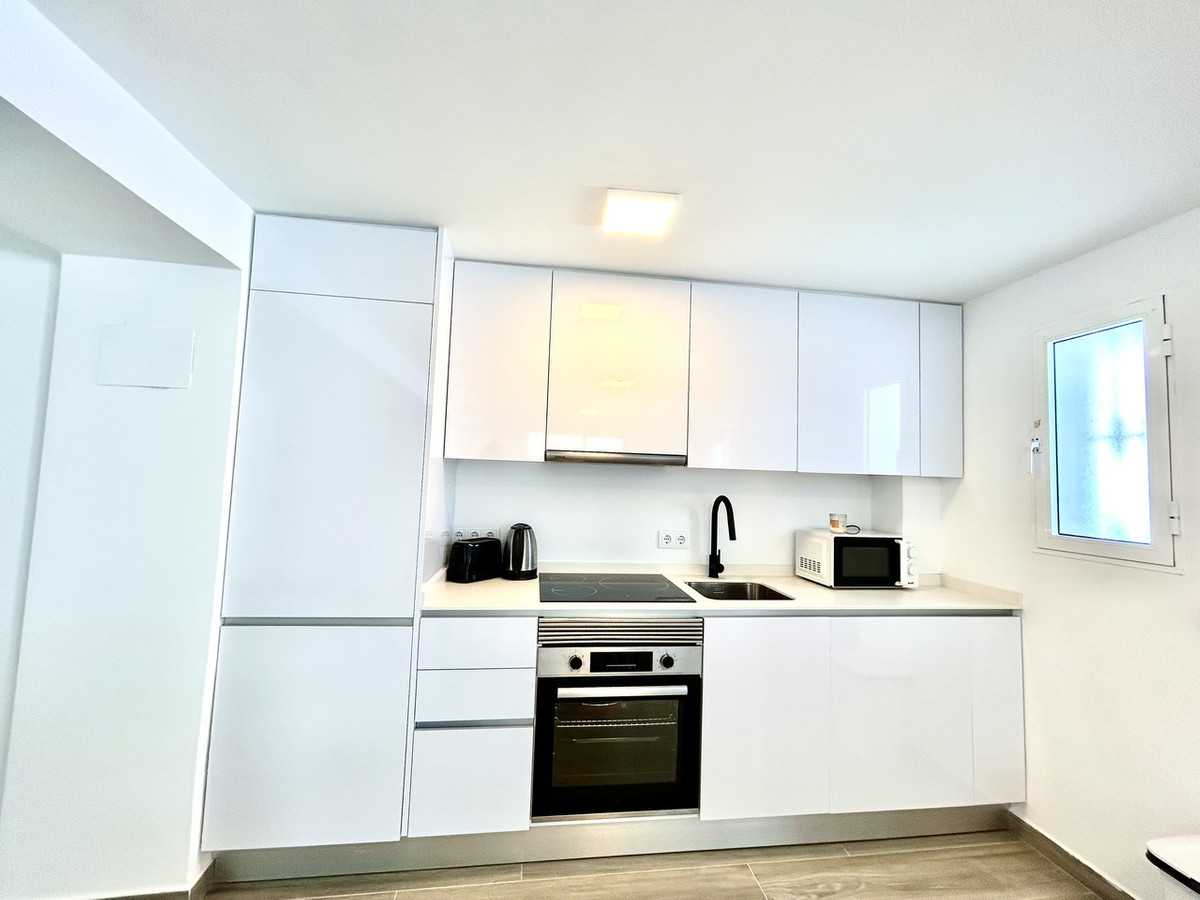 For sale - 5 Bedroom 4 Bathroom House - Detached Villa in Orihuela - Villamartin  - Alicante