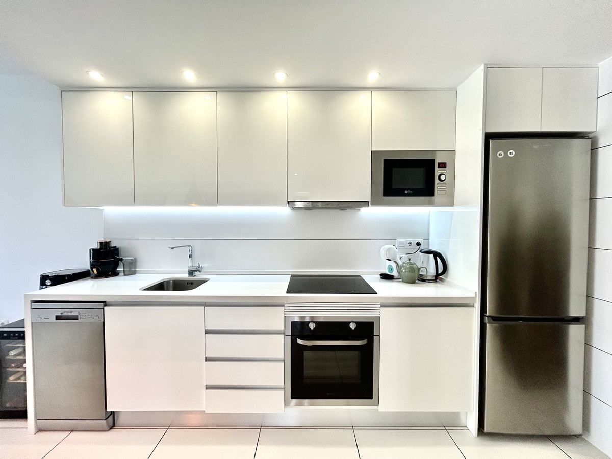 For sale - 2 Bedroom 2 Bathroom Apartment - Middle Floor Apartment in Orihuela - Villamartin  - Alicante