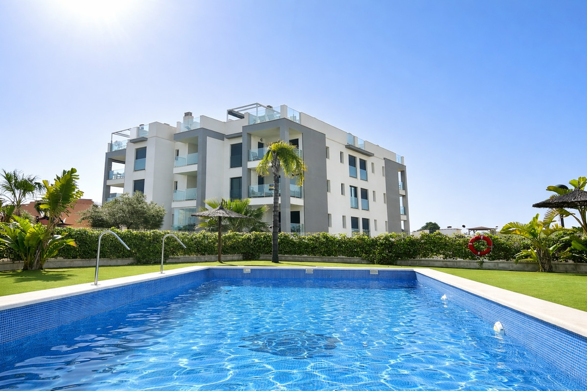 For sale - 2 Bedroom 2 Bathroom Apartment - Middle Floor Apartment in Orihuela - Villamartin  - Alicante
