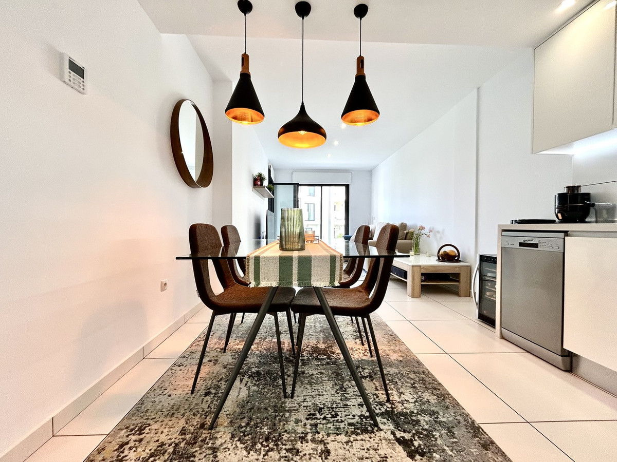 For sale - 2 Bedroom 2 Bathroom Apartment - Middle Floor Apartment in Orihuela - Villamartin  - Alicante