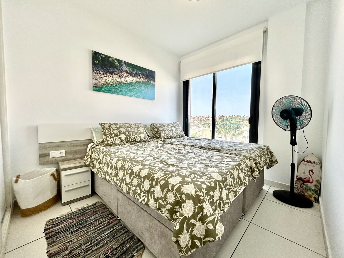 For sale - 2 Bedroom 2 Bathroom Apartment - Middle Floor Apartment in Orihuela - Villamartin  - Alicante
