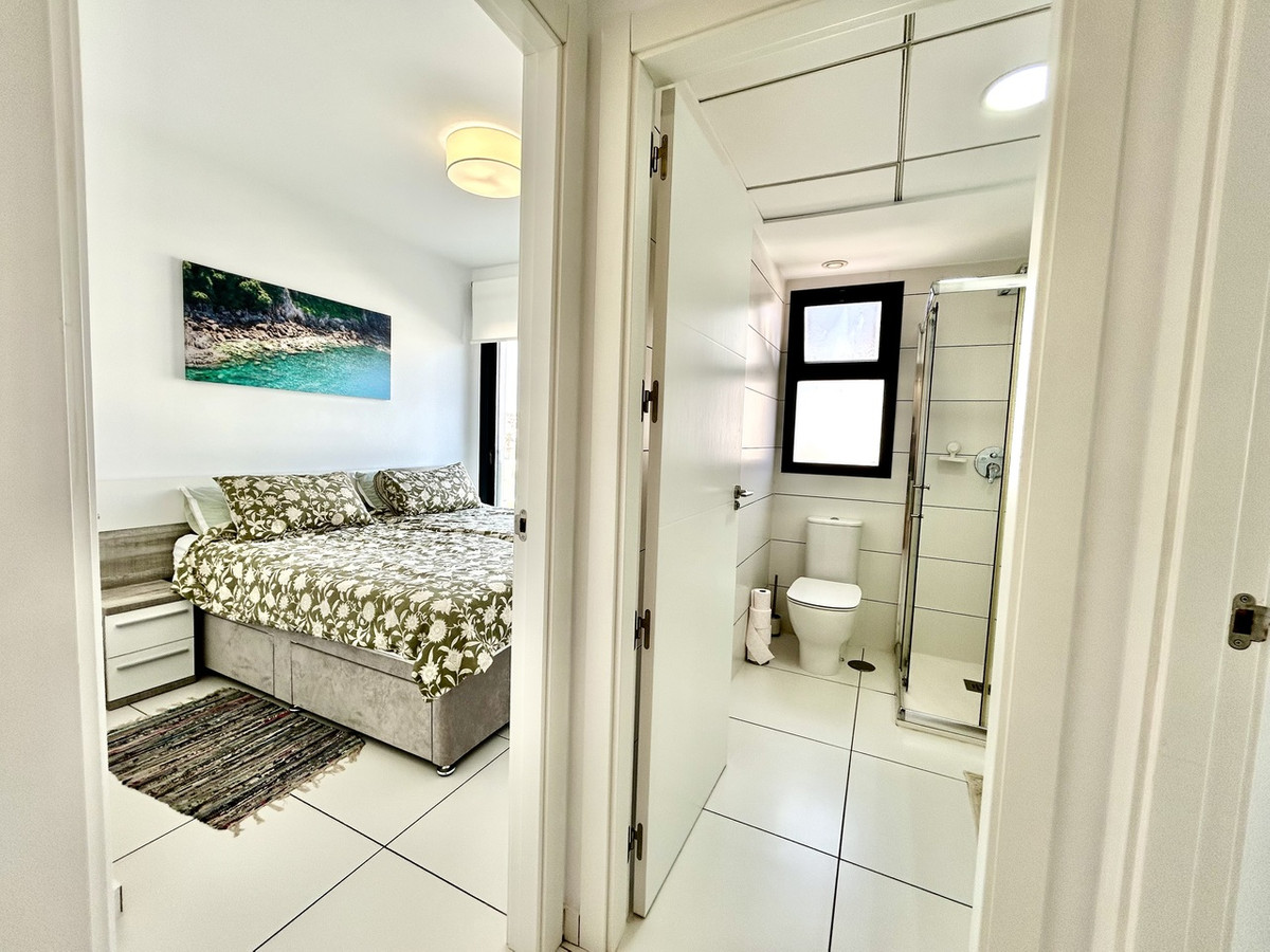 For sale - 2 Bedroom 2 Bathroom Apartment - Middle Floor Apartment in Orihuela - Villamartin  - Alicante
