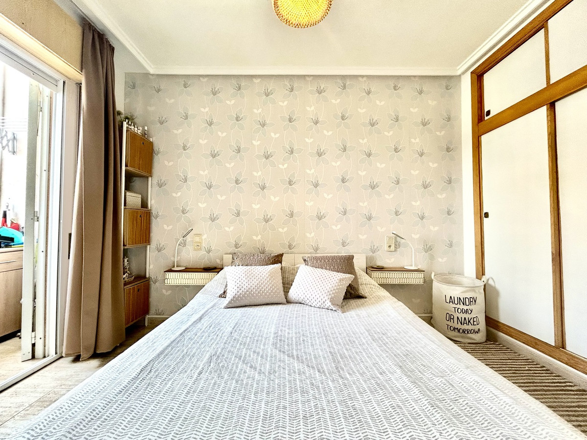 For sale - 2 Bedroom 1 Bathroom Apartment - Ground Floor Apartment in Torrevieja - Torrevieja Centro  - Alicante