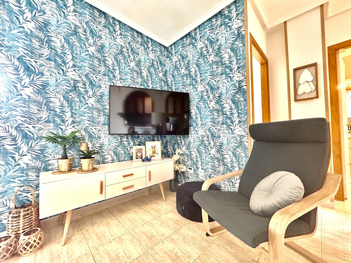 For sale - 2 Bedroom 1 Bathroom Apartment - Ground Floor Apartment in Torrevieja - Torrevieja Centro  - Alicante