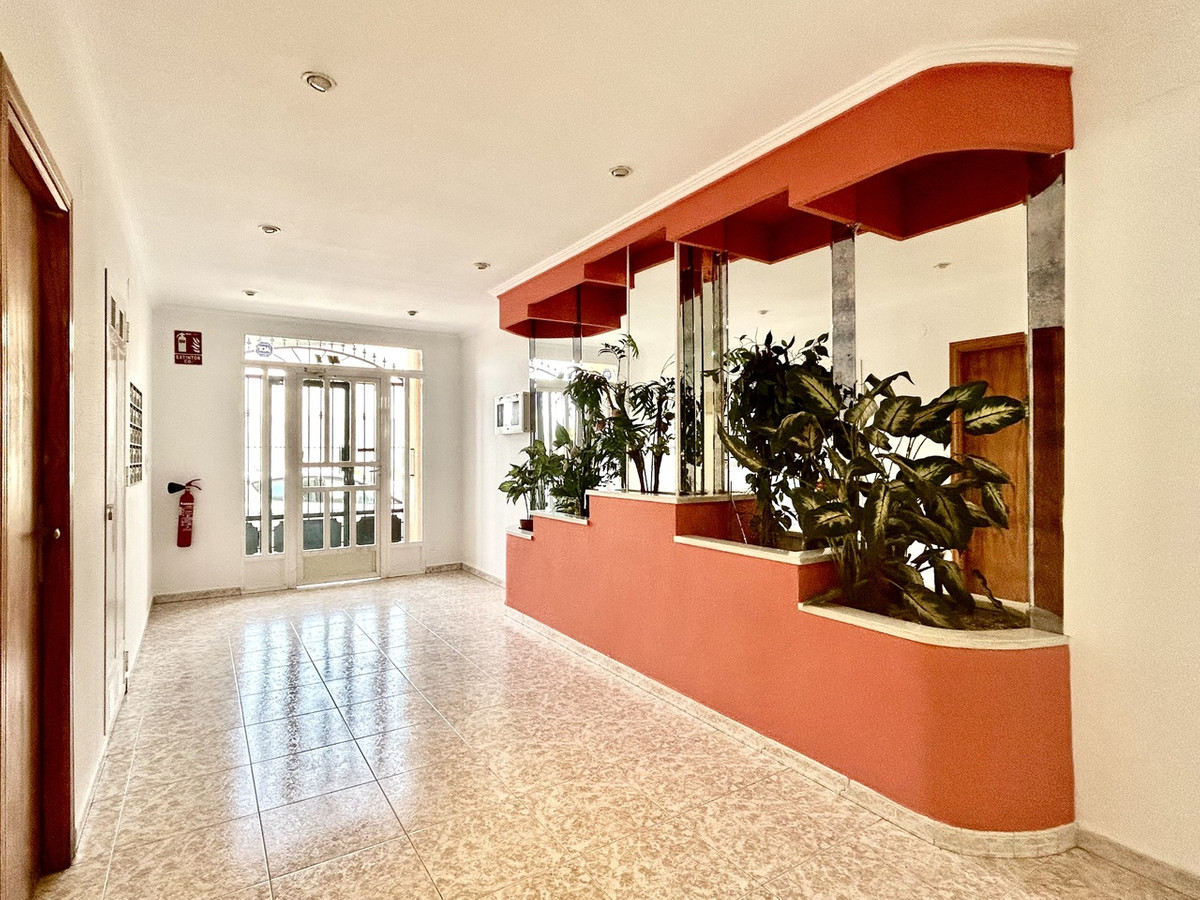 For sale - 2 Bedroom 1 Bathroom Apartment - Ground Floor Apartment in Torrevieja - Torrevieja Centro  - Alicante