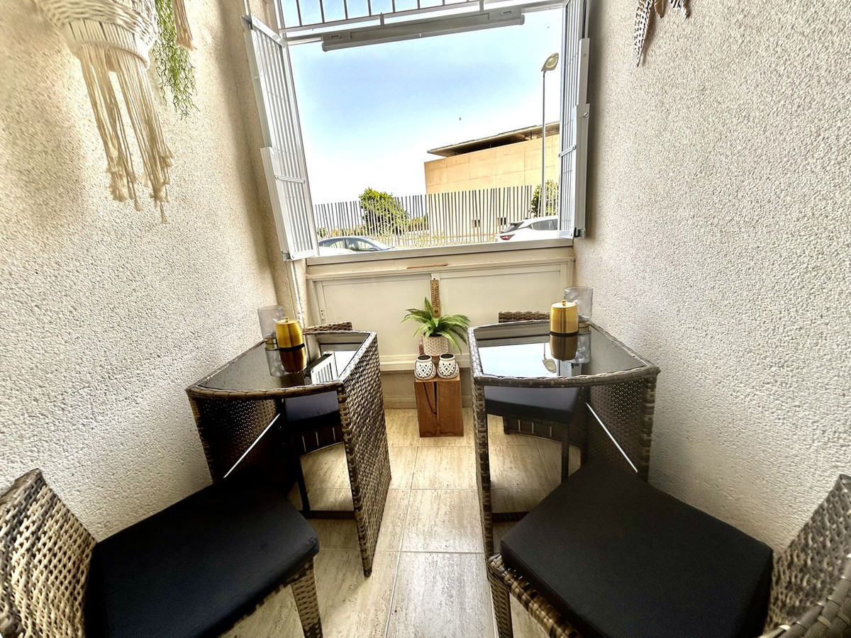 For sale - 2 Bedroom 1 Bathroom Apartment - Ground Floor Apartment in Torrevieja - Torrevieja Centro  - Alicante