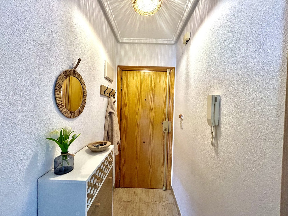 For sale - 2 Bedroom 1 Bathroom Apartment - Ground Floor Apartment in Torrevieja - Torrevieja Centro  - Alicante