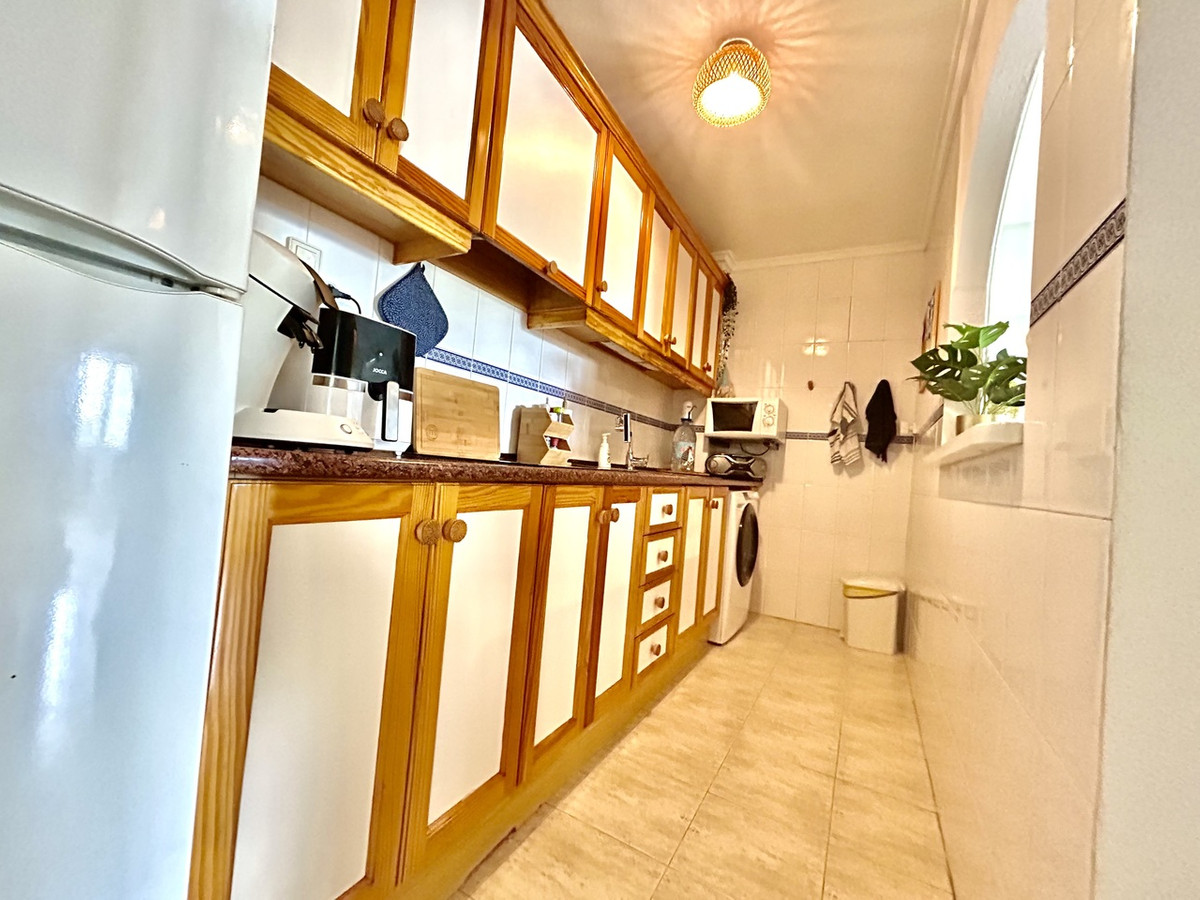 For sale - 2 Bedroom 1 Bathroom Apartment - Ground Floor Apartment in Torrevieja - Torrevieja Centro  - Alicante