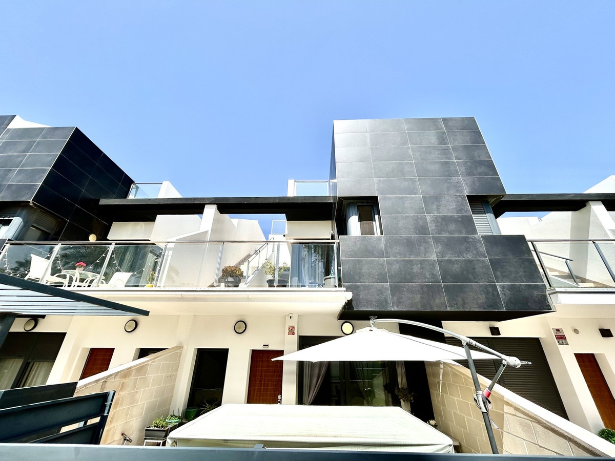 For sale - 3 Bedroom 3 Bathroom House - Townhouse in Orihuela - Los Dolses  - Alicante