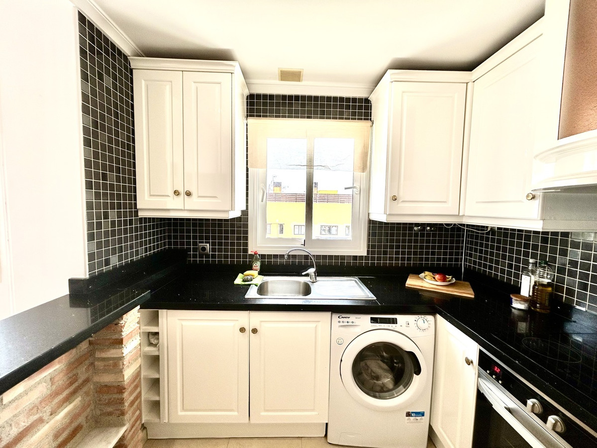 For sale - 2 Bedroom 2 Bathroom Apartment in Villamartin - Villamartin  - Alicante