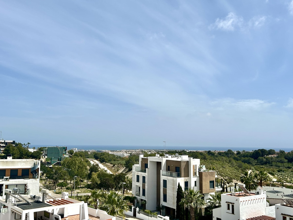 For sale - 2 Bedroom 2 Bathroom Apartment in Villamartin - Villamartin  - Alicante