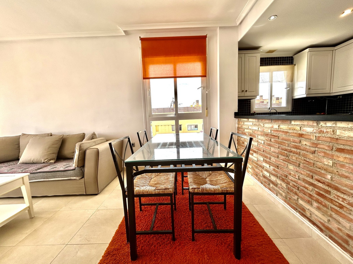 For sale - 2 Bedroom 2 Bathroom Apartment - Middle Floor Apartment in Orihuela - Villamartin  - Alicante