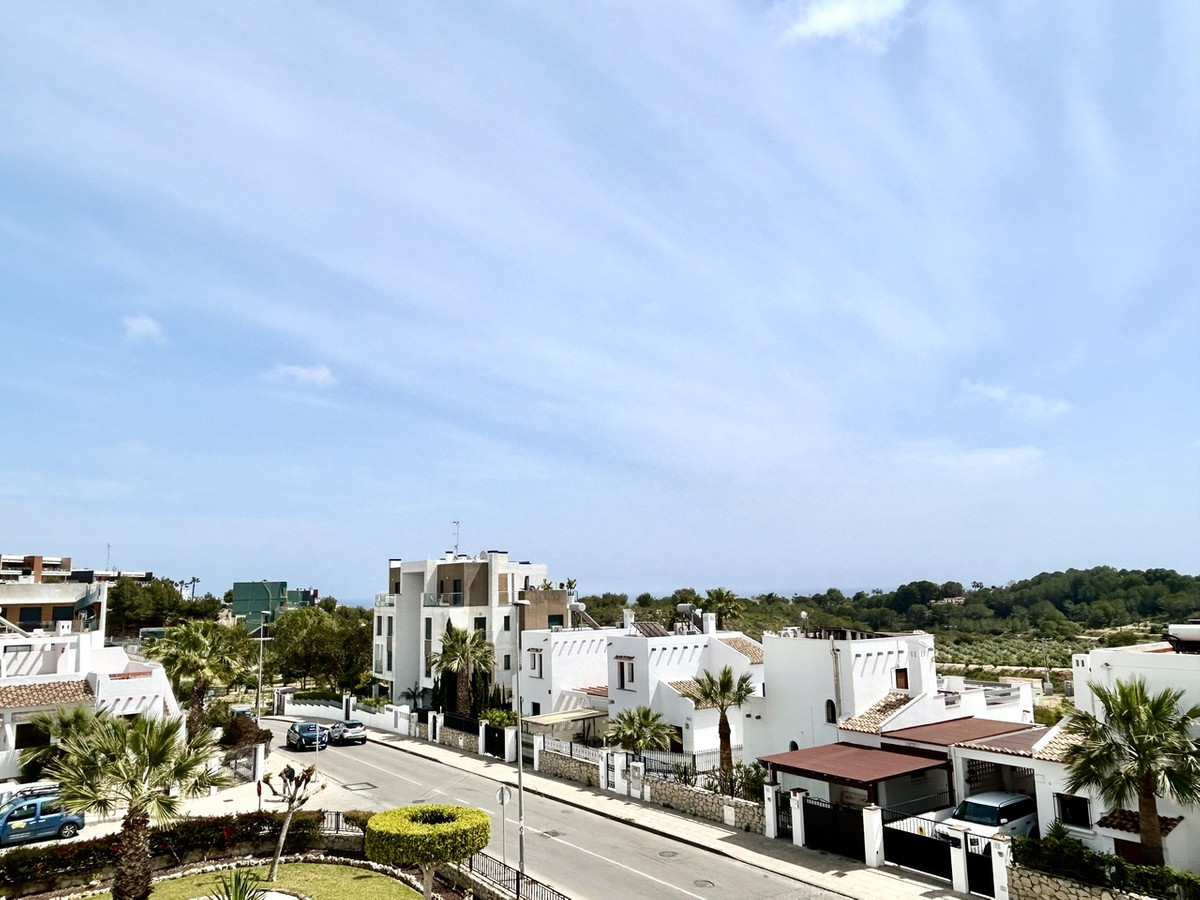 For sale - 2 Bedroom 2 Bathroom Apartment in Villamartin - Villamartin  - Alicante