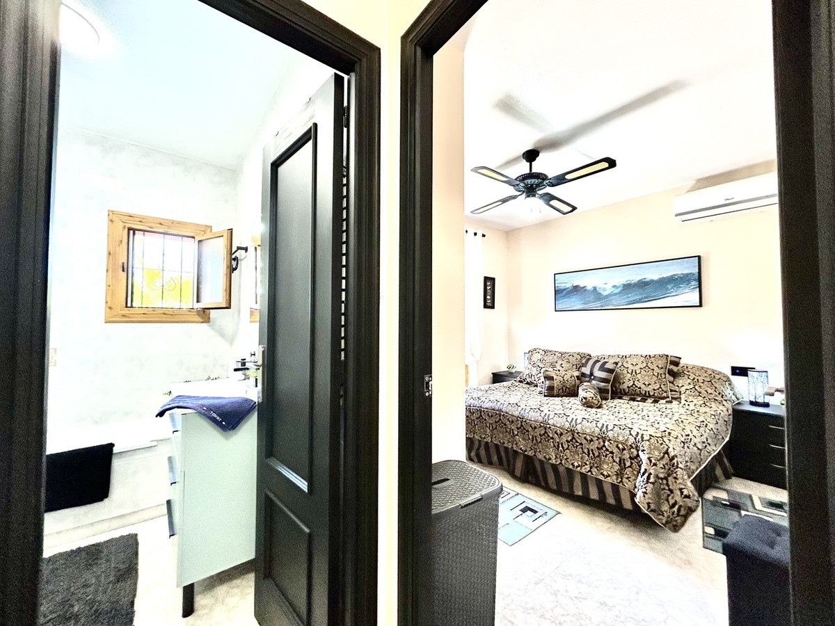 For sale - 2 Bedroom 2 Bathroom House - Townhouse in Orihuela - Playa Flamenca  - Alicante