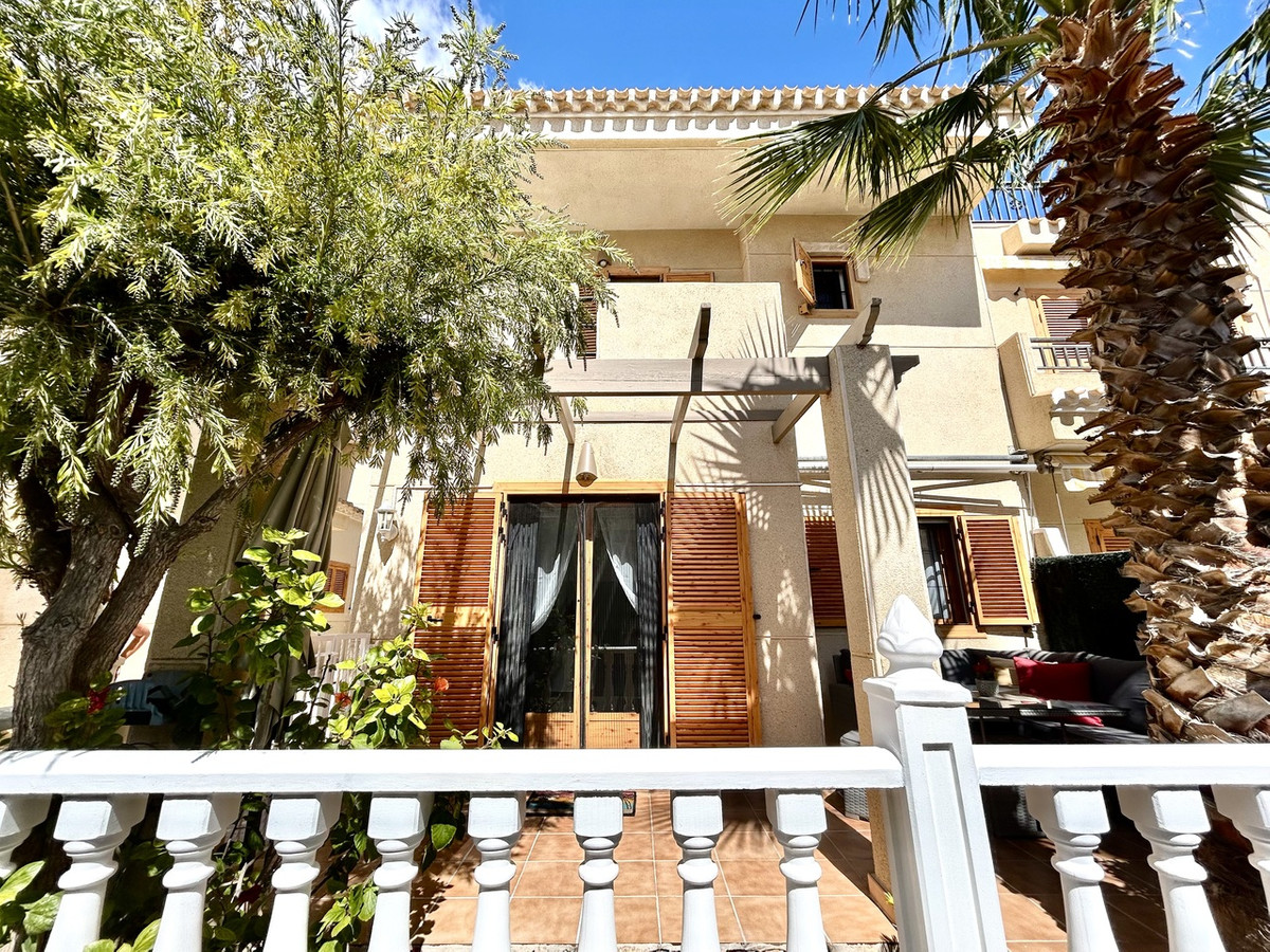 For sale - 2 Bedroom 2 Bathroom House - Townhouse in Orihuela - Playa Flamenca  - Alicante