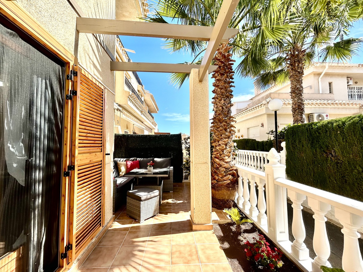 For sale - 2 Bedroom 2 Bathroom House - Townhouse in Orihuela - Playa Flamenca  - Alicante