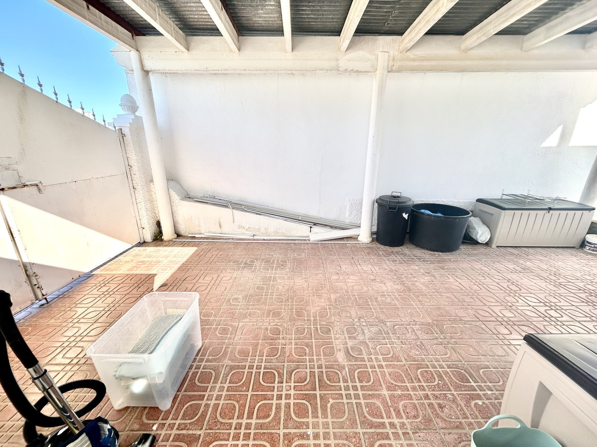 For sale - 2 Bedroom 2 Bathroom House - Detached Villa in Orihuela - Villamartin  - Alicante