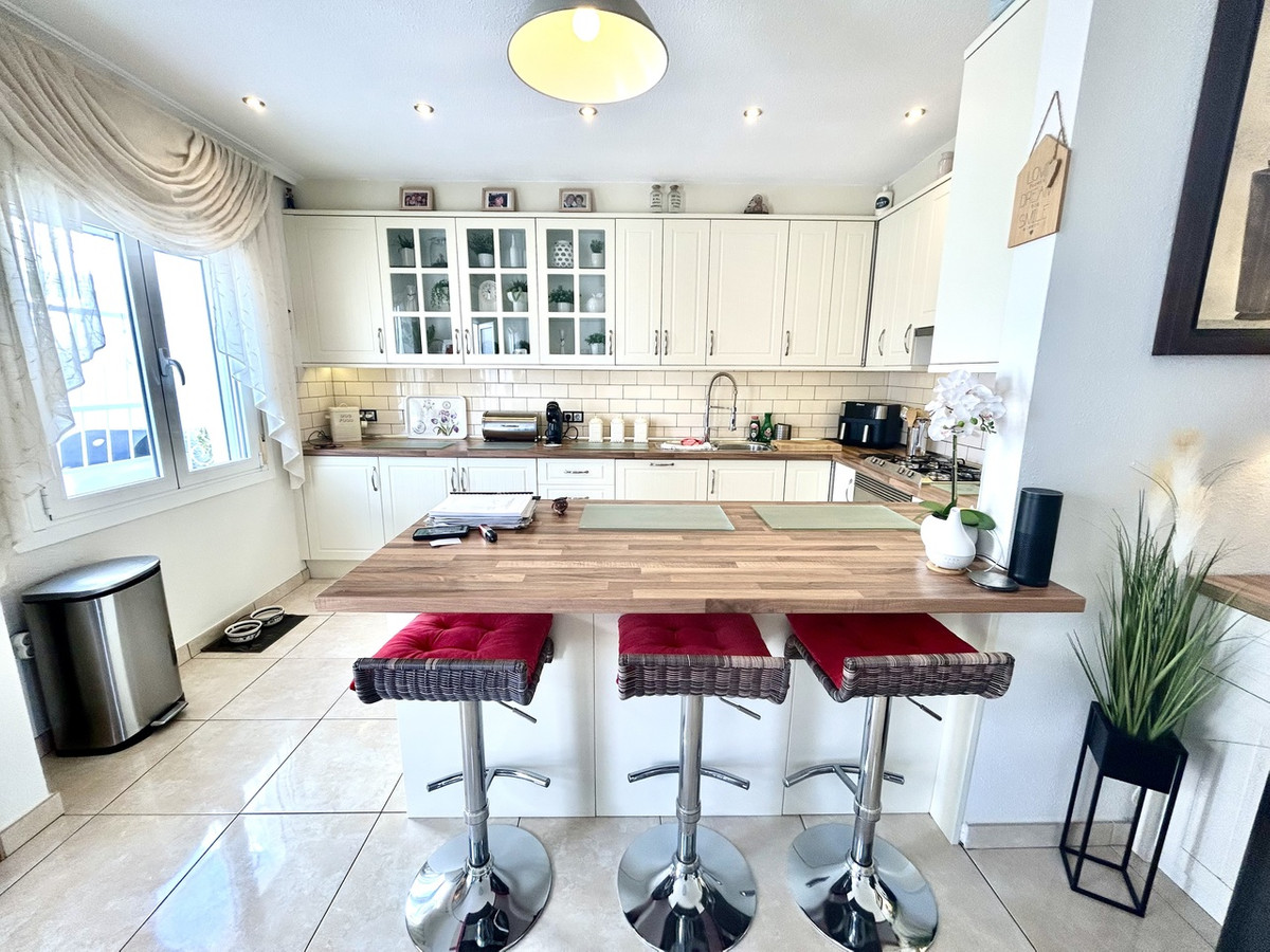 For sale - 2 Bedroom 2 Bathroom House - Detached Villa in Orihuela - Villamartin  - Alicante