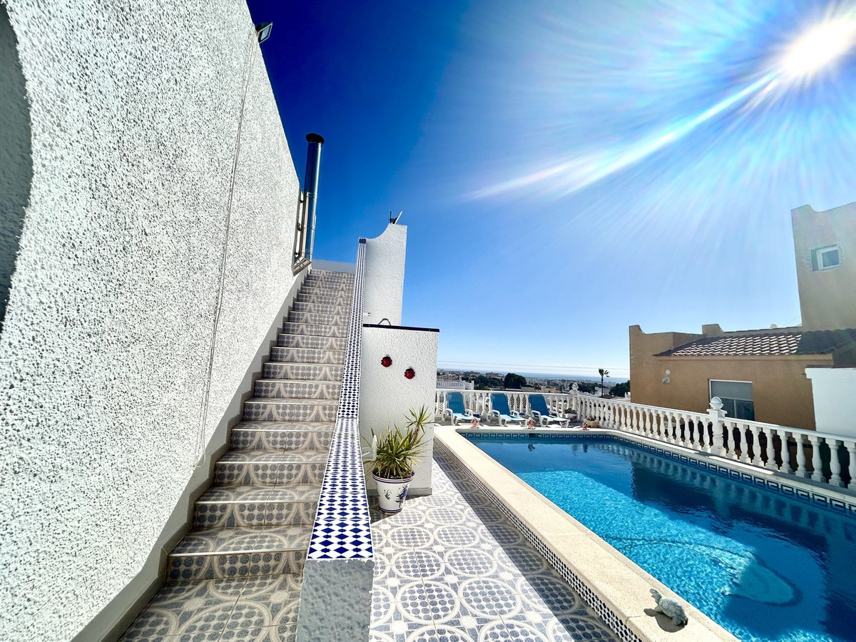 For sale - 2 Bedroom 2 Bathroom House - Detached Villa in Orihuela - Villamartin  - Alicante