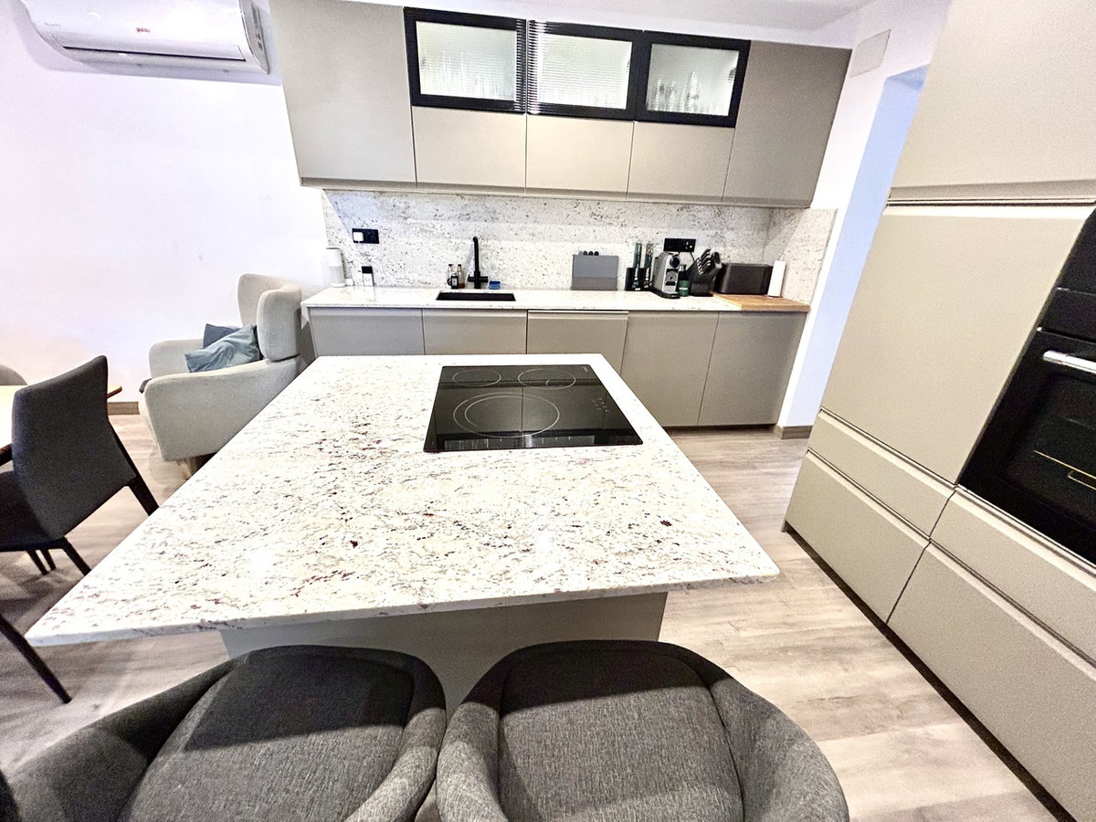 For sale - 4 Bedroom 2 Bathroom House - Townhouse in San Miguel de Salinas - San Miguel de Salinas Centro  - Alicante