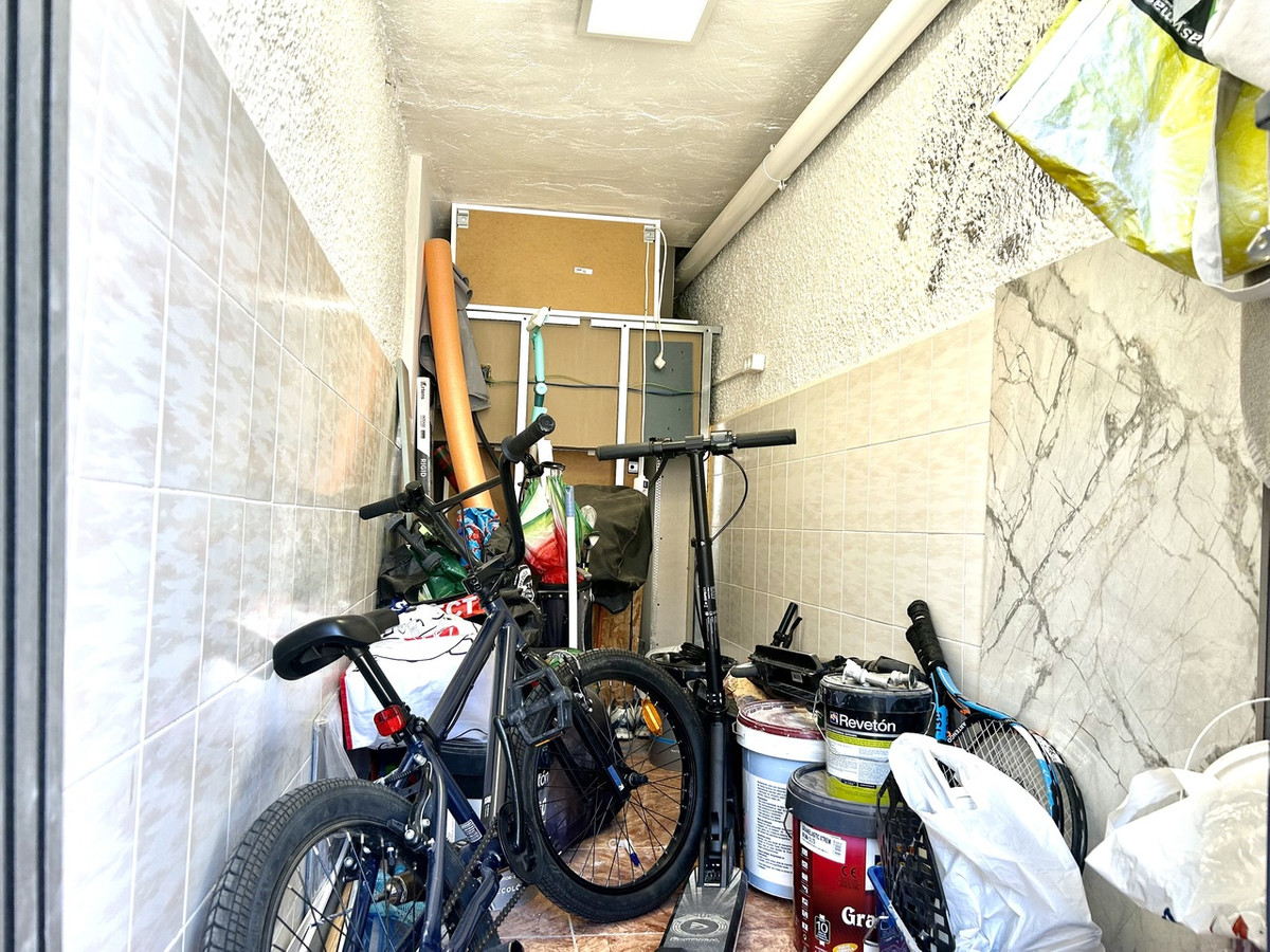 For sale - 4 Bedroom 2 Bathroom House - Townhouse in San Miguel de Salinas - San Miguel de Salinas Centro  - Alicante