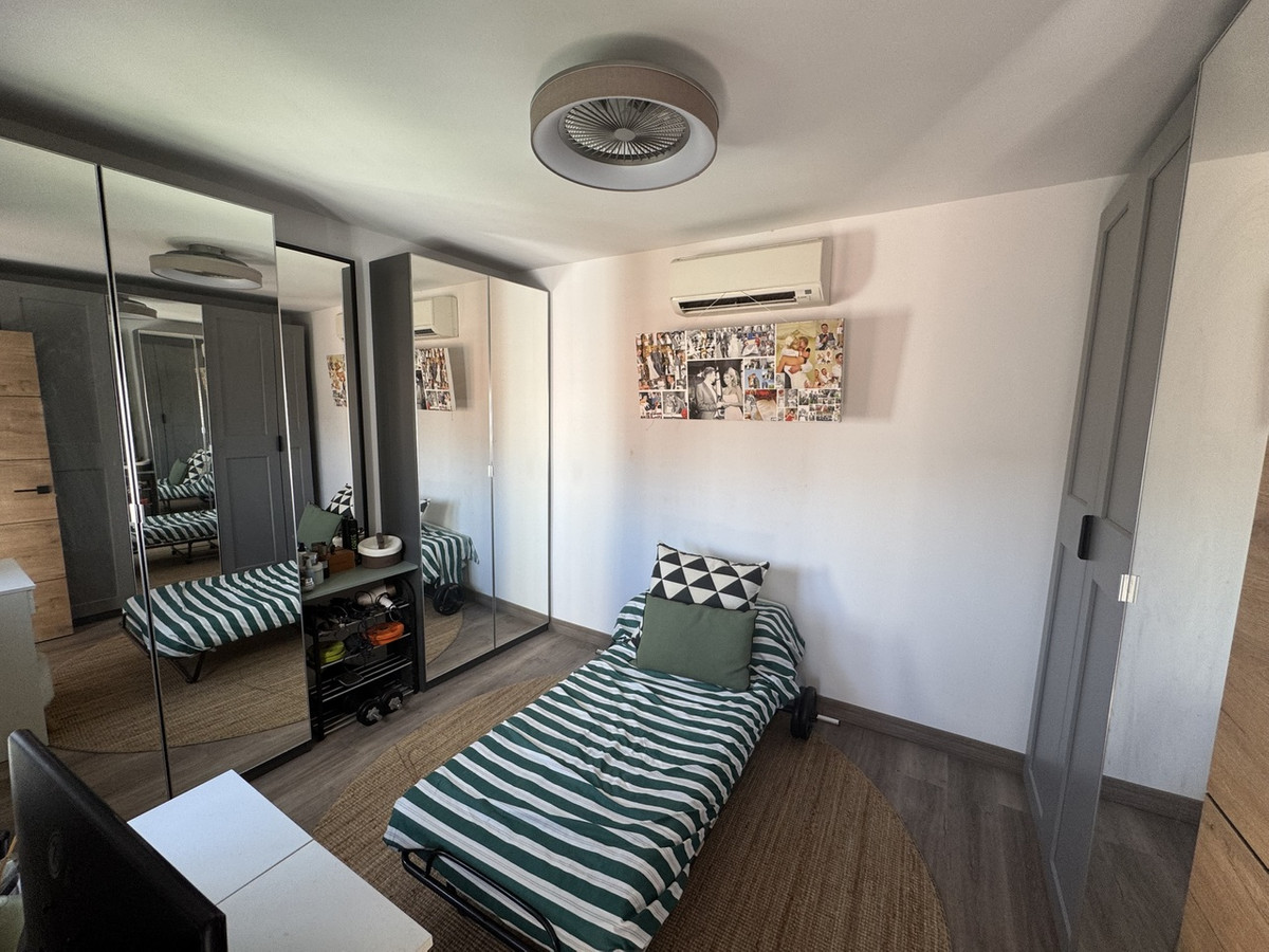 For sale - 4 Bedroom 2 Bathroom House - Townhouse in San Miguel de Salinas - San Miguel de Salinas Centro  - Alicante