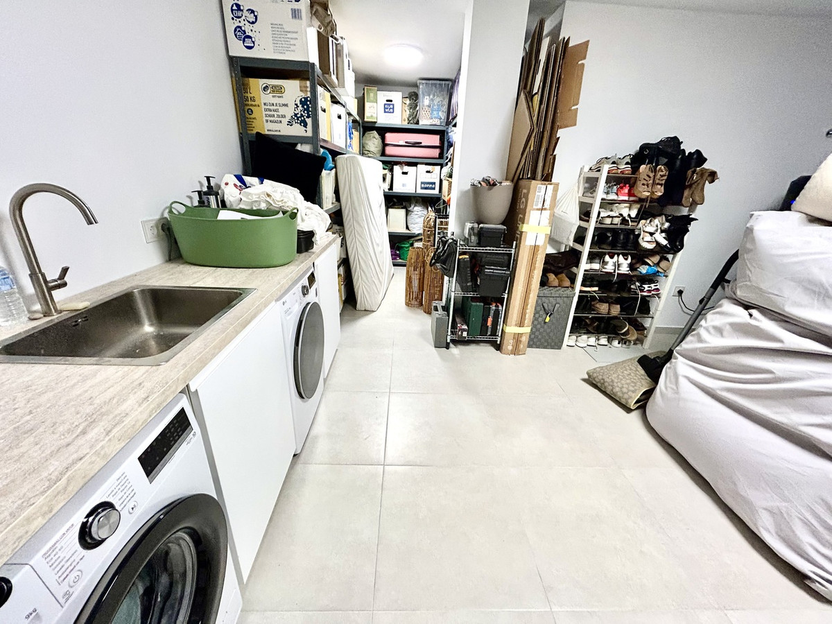 For sale - 4 Bedroom 3 Bathroom House - Detached Villa in San Miguel de Salinas - San Miguel de Salinas Centro  - Alicante