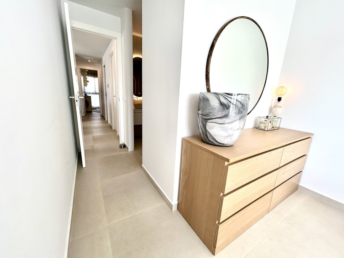For sale - 4 Bedroom 3 Bathroom House - Detached Villa in San Miguel de Salinas - San Miguel de Salinas Centro  - Alicante