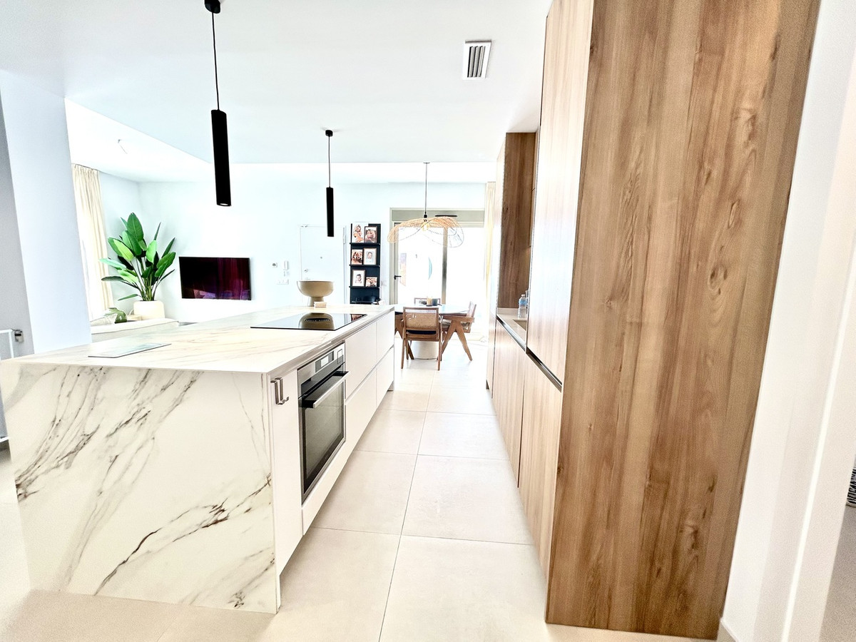 For sale - 4 Bedroom 3 Bathroom House - Detached Villa in San Miguel de Salinas - San Miguel de Salinas Centro  - Alicante